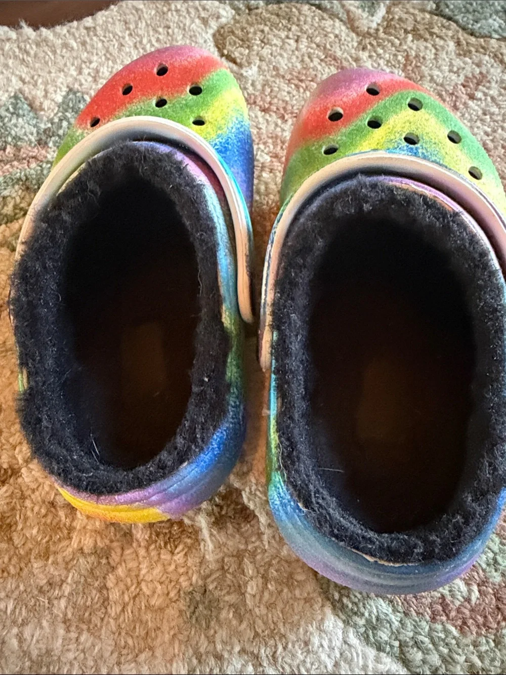 CROCS Kids Rainbow Tie-Dye Fuzzy Lined Clog